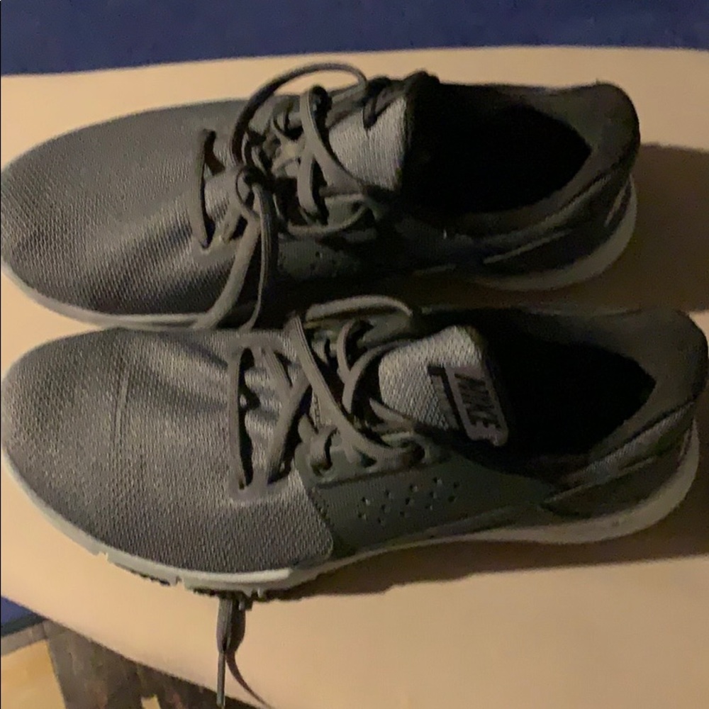 Nike training. Size 8.5 - Picture 5 of 5